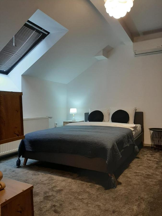 Bulevard Mansards Appartement *